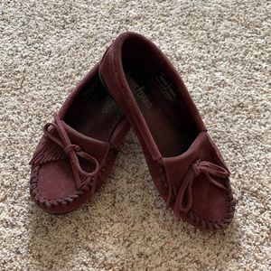 Minnetonka Kilty Suede Moccasins in Raisin